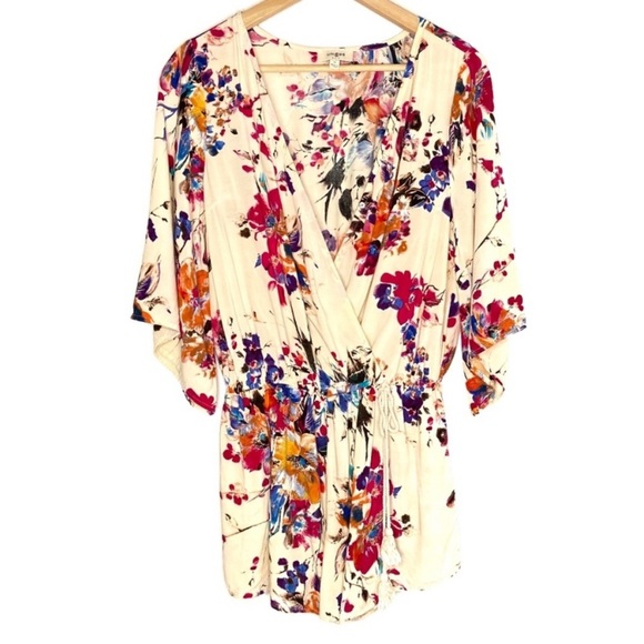 UMGEE Floral Shorts Romper M NWT - Picture 1 of 7